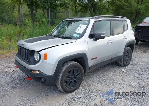 2018 Jeep Renegade Trailhawk 4X4 из США, поврежденный, VIN ZACCJBCB8JPH76889